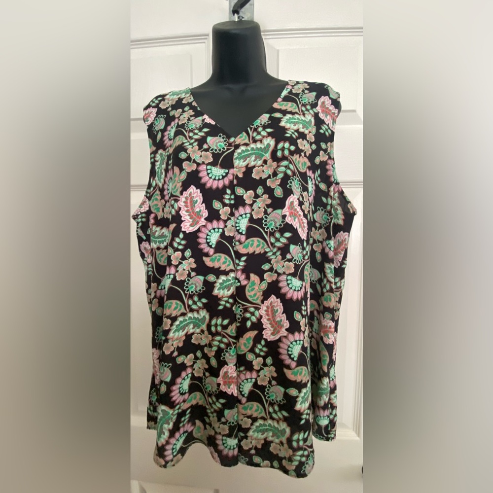 Rose & Olive Pink Green Sleeveless V-Neck Top